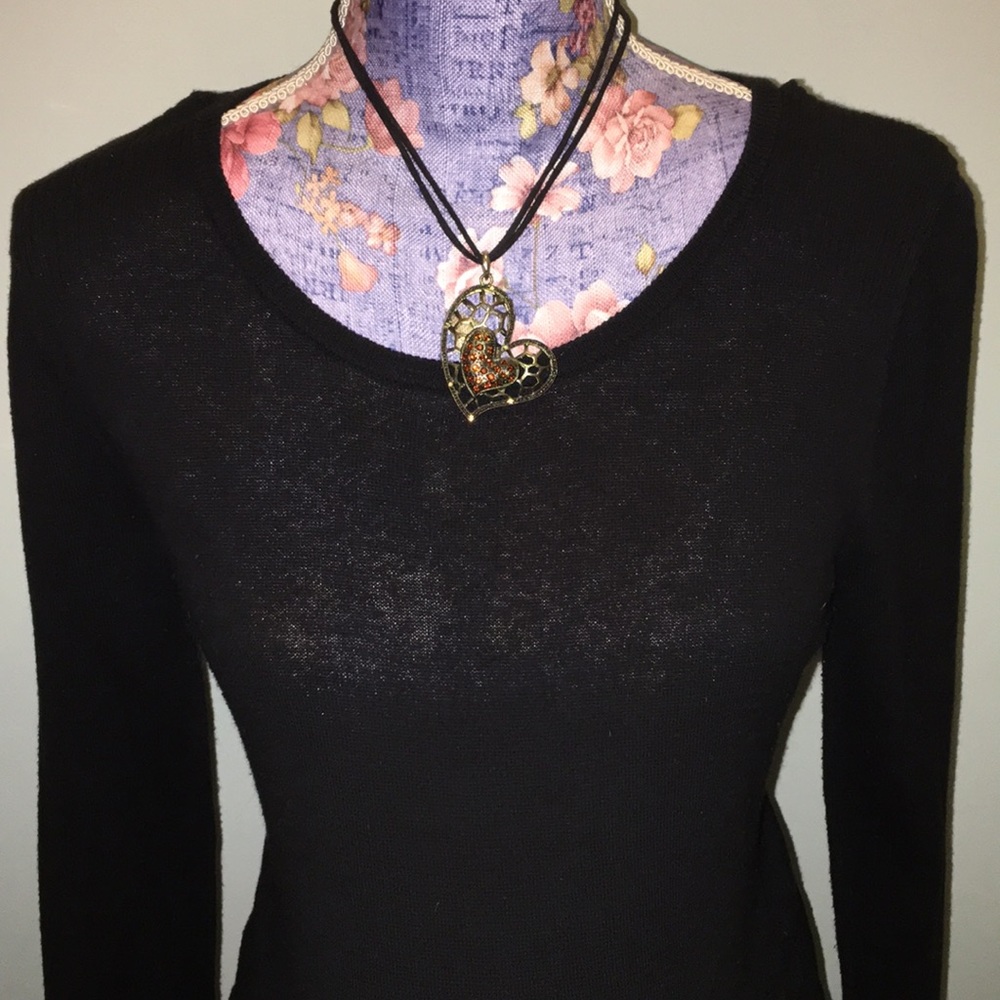Motherhood Maternity Long Sleeve Black Sweater Top Buttoned Back Small - Picture 3 of 8